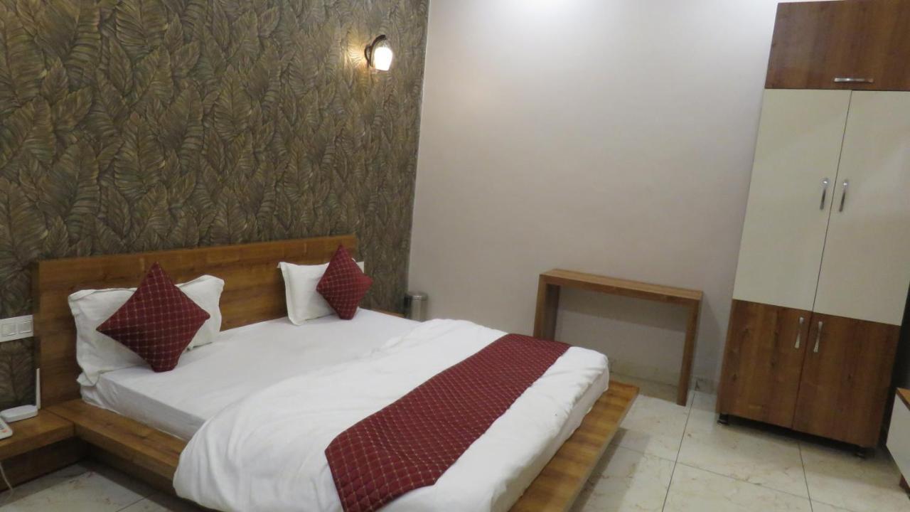 Raja Ji Hotels & Restaurant Jind Екстериор снимка