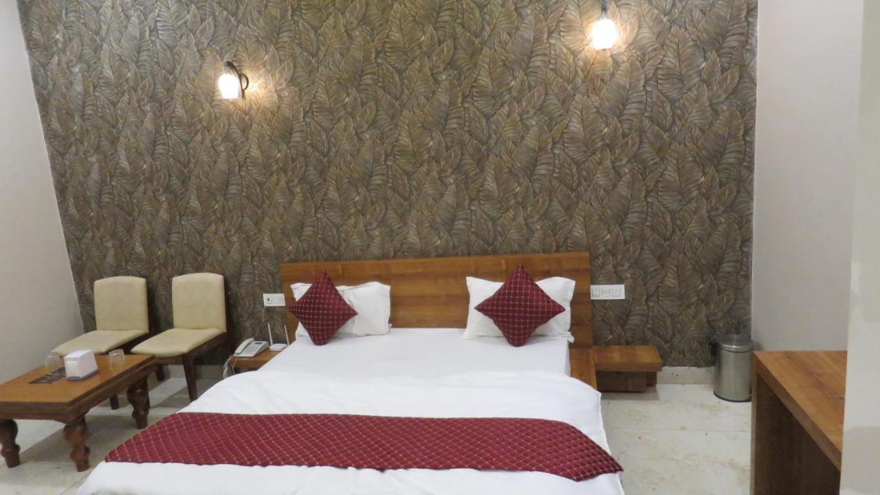 Raja Ji Hotels & Restaurant Jind Екстериор снимка