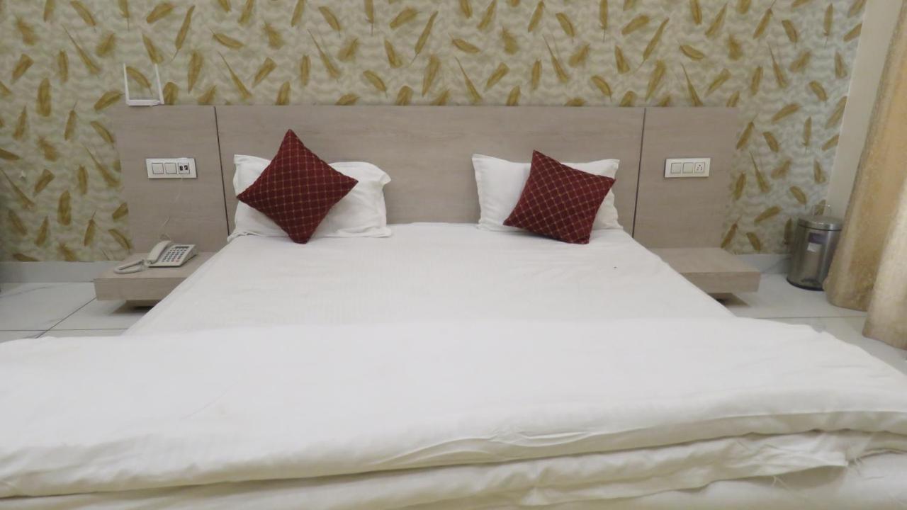 Raja Ji Hotels & Restaurant Jind Екстериор снимка